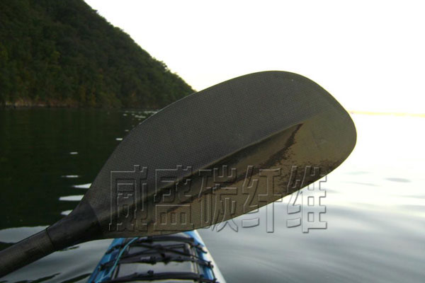 玻璃钢制品和碳纤维制品有什么区别