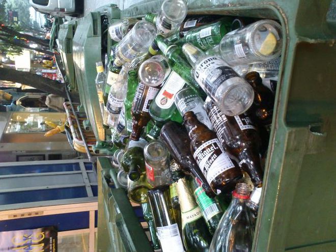 真环保还是忽悠人？美国人非要把玻璃瓶磨成沙子到底有什么用？(图9)