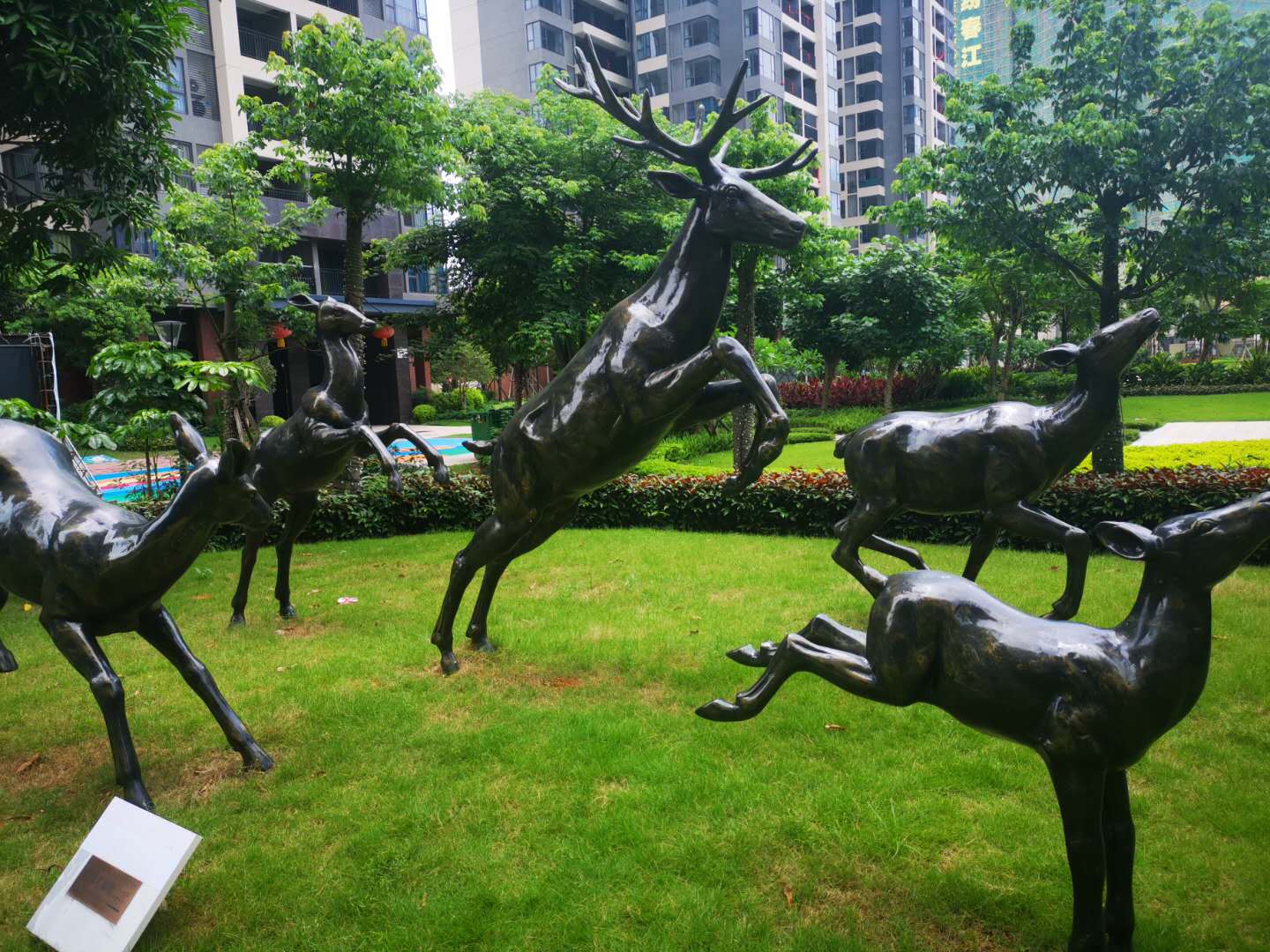 玻璃钢制品出售_玻璃钢制品生产相关-广州环艺有限公司