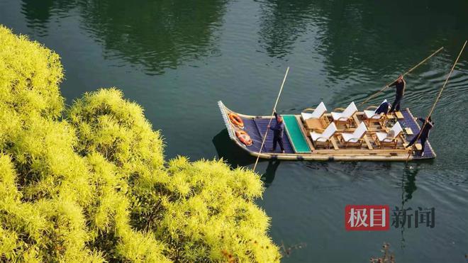 湖北崇阳老兵退役后勇创业靠玻璃钢船闯市场(图2)